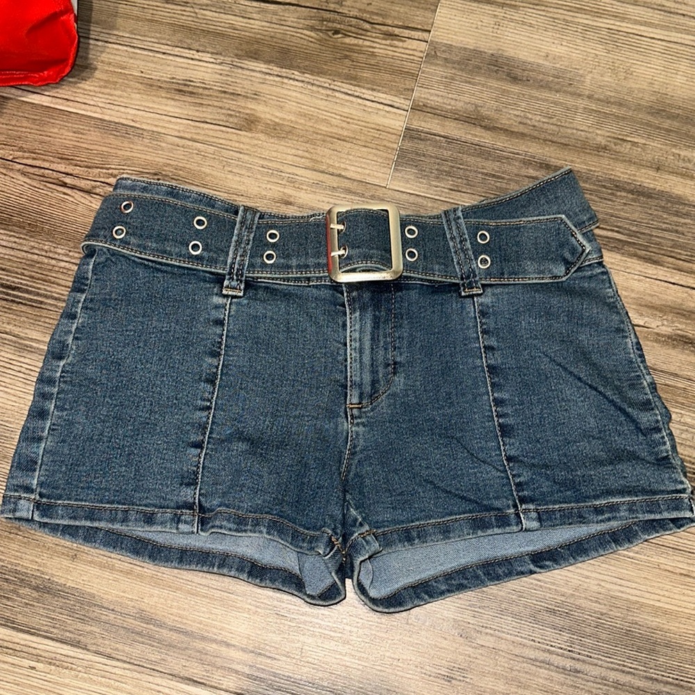 H&M booty shorts